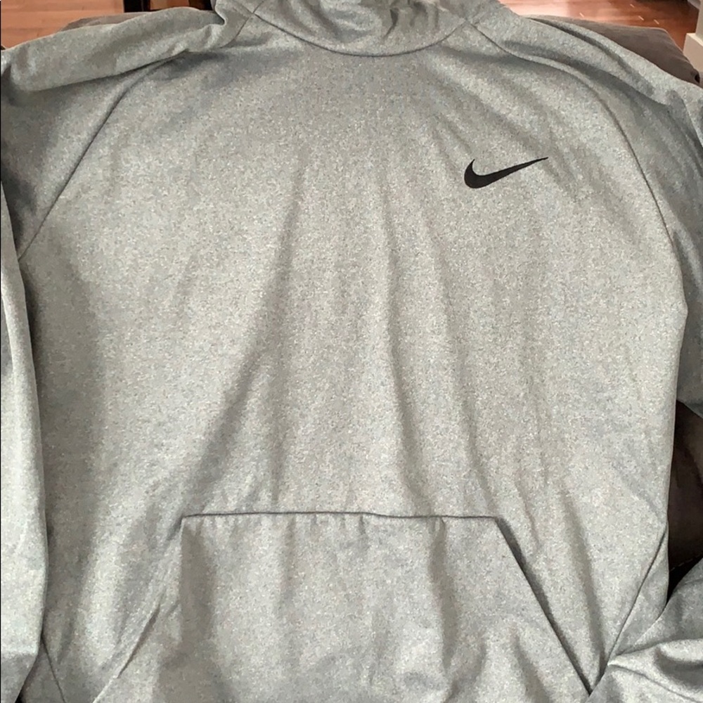 Mens Nike Therma hooded sweatshirt size 3XL